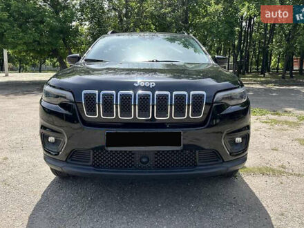 Черный Джип Чероки, объемом двигателя 3.24 л и пробегом 25 тыс. км за 20000 $, фото 1 на Automoto.ua