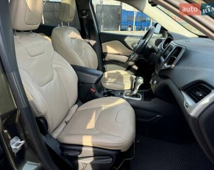 Коричневый Джип Чероки, объемом двигателя 3.24 л и пробегом 102 тыс. км за 18490 $, фото 10 на Automoto.ua