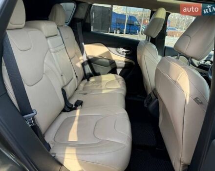 Коричневый Джип Чероки, объемом двигателя 3.24 л и пробегом 102 тыс. км за 18490 $, фото 9 на Automoto.ua