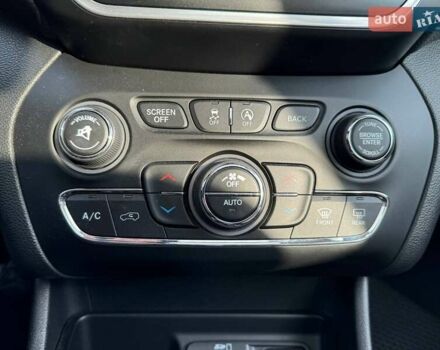 Коричневый Джип Чероки, объемом двигателя 3.24 л и пробегом 102 тыс. км за 18490 $, фото 21 на Automoto.ua