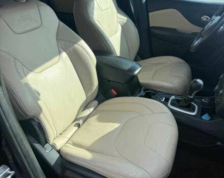 Коричневый Джип Чероки, объемом двигателя 3.2 л и пробегом 72 тыс. км за 12000 $, фото 9 на Automoto.ua