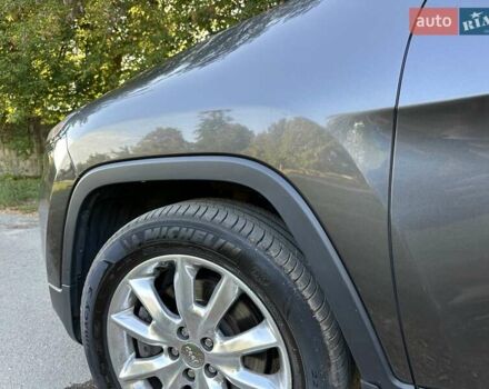 Коричневий Джип Cherokee, об'ємом двигуна 2.36 л та пробігом 177 тис. км за 14900 $, фото 7 на Automoto.ua