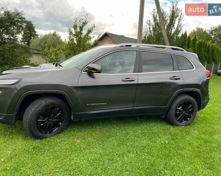 Коричневий Джип Cherokee, об'ємом двигуна 2.18 л та пробігом 182 тис. км за 16999 $, фото 5 на Automoto.ua