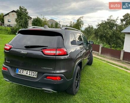 Коричневий Джип Cherokee, об'ємом двигуна 2.18 л та пробігом 182 тис. км за 16999 $, фото 9 на Automoto.ua