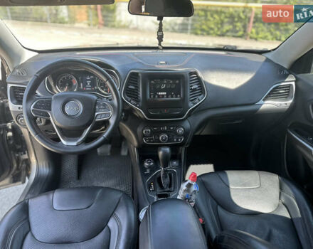 Коричневий Джип Cherokee, об'ємом двигуна 3.24 л та пробігом 90 тис. км за 16400 $, фото 10 на Automoto.ua