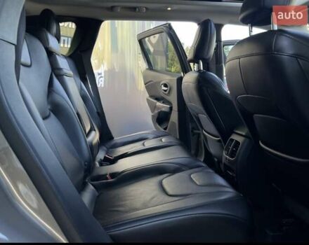 Коричневый Джип Чероки, объемом двигателя 3.24 л и пробегом 75 тыс. км за 18300 $, фото 7 на Automoto.ua