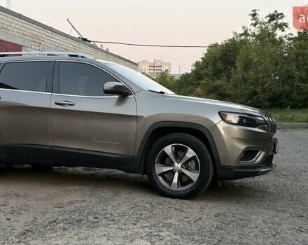 Коричневый Джип Чероки, объемом двигателя 3.24 л и пробегом 75 тыс. км за 18300 $, фото 3 на Automoto.ua