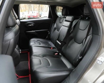 Коричневый Джип Чероки, объемом двигателя 3.24 л и пробегом 117 тыс. км за 18500 $, фото 8 на Automoto.ua