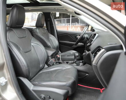 Коричневый Джип Чероки, объемом двигателя 3.24 л и пробегом 117 тыс. км за 18500 $, фото 10 на Automoto.ua