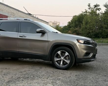 Коричневый Джип Чероки, объемом двигателя 3.2 л и пробегом 75 тыс. км за 18500 $, фото 3 на Automoto.ua