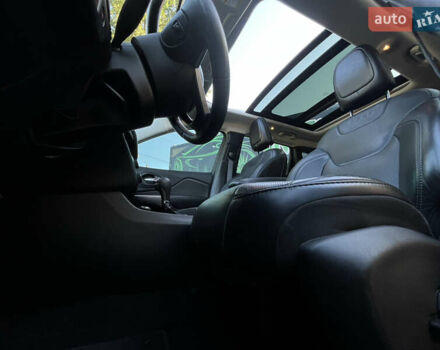 Джип Чероки 2018 в Харькове на Automoto.ua Коричневый Джип Чероки, объемом двигателя 3.24 л и пробегом 75 тыс. км за 20200 $, фото 29 на Automoto.ua