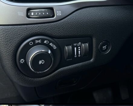 Коричневый Джип Чероки, объемом двигателя 3.2 л и пробегом 75 тыс. км за 18500 $, фото 12 на Automoto.ua