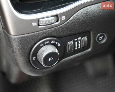 Коричневый Джип Чероки, объемом двигателя 3.24 л и пробегом 117 тыс. км за 18500 $, фото 23 на Automoto.ua