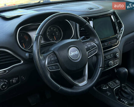 Джип Чероки 2018 в Харькове на Automoto.ua Коричневый Джип Чероки, объемом двигателя 3.24 л и пробегом 75 тыс. км за 20200 $, фото 9 на Automoto.ua