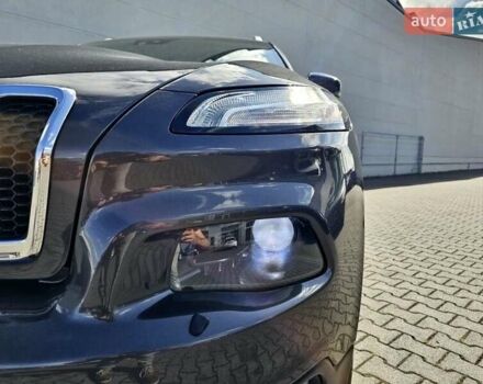 Коричневый Джип Чероки, объемом двигателя 2.2 л и пробегом 115 тыс. км за 21500 $, фото 5 на Automoto.ua