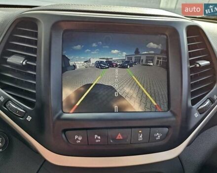 Коричневый Джип Чероки, объемом двигателя 2.2 л и пробегом 115 тыс. км за 21500 $, фото 7 на Automoto.ua