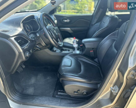 Коричневий Джип Cherokee, об'ємом двигуна 3.24 л та пробігом 90 тис. км за 16400 $, фото 7 на Automoto.ua