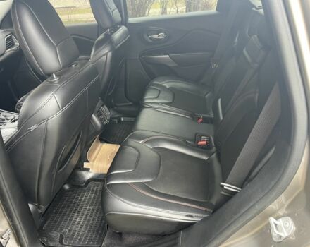 Коричневый Джип Чероки, объемом двигателя 3.2 л и пробегом 38 тыс. км за 440 $, фото 6 на Automoto.ua