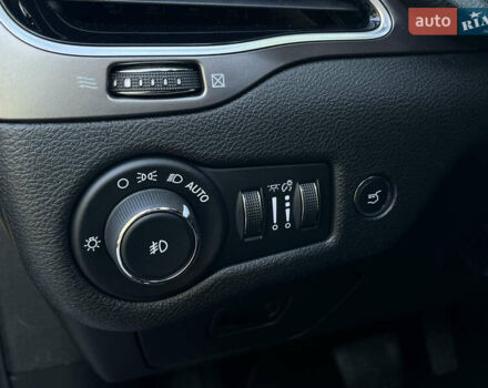 Джип Чероки 2018 в Харькове на Automoto.ua Коричневый Джип Чероки, объемом двигателя 3.24 л и пробегом 75 тыс. км за 20200 $, фото 23 на Automoto.ua