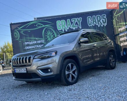 Джип Чероки 2018 в Харькове на Automoto.ua Коричневый Джип Чероки, объемом двигателя 3.24 л и пробегом 75 тыс. км за 20200 $, фото 2 на Automoto.ua