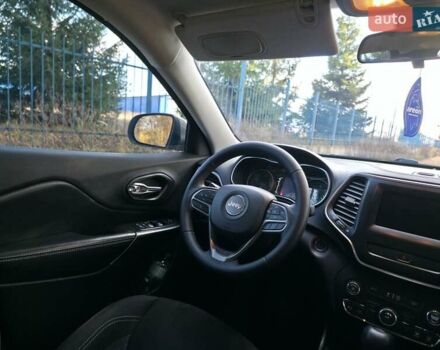 Коричневий Джип Cherokee, об'ємом двигуна 2.36 л та пробігом 166 тис. км за 14000 $, фото 30 на Automoto.ua