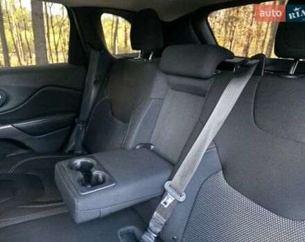 Коричневий Джип Cherokee, об'ємом двигуна 2.36 л та пробігом 166 тис. км за 14000 $, фото 29 на Automoto.ua