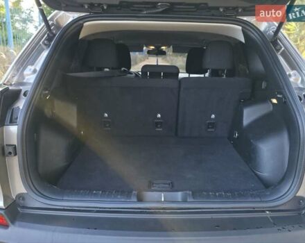 Коричневий Джип Cherokee, об'ємом двигуна 2.36 л та пробігом 166 тис. км за 14000 $, фото 24 на Automoto.ua