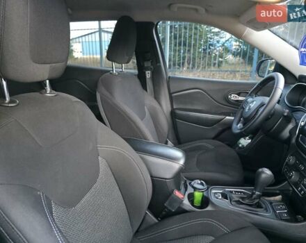 Коричневий Джип Cherokee, об'ємом двигуна 2.36 л та пробігом 166 тис. км за 14000 $, фото 23 на Automoto.ua