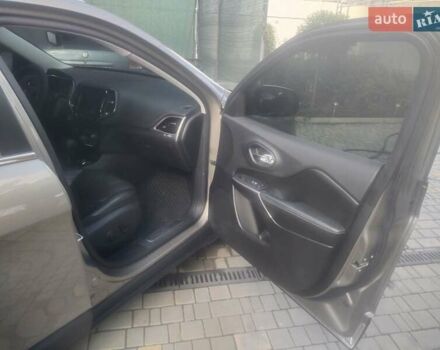 Коричневый Джип Чероки, объемом двигателя 2.36 л и пробегом 157 тыс. км за 21000 $, фото 10 на Automoto.ua