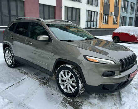 Коричневый Джип Чероки, объемом двигателя 2.36 л и пробегом 209 тыс. км за 12200 $, фото 1 на Automoto.ua