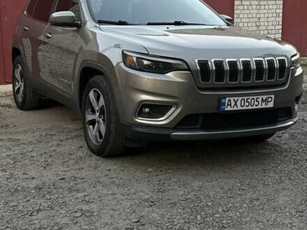 Коричневий Джип Cherokee, об'ємом двигуна 3.24 л та пробігом 75 тис. км за 18300 $, фото 1 на Automoto.ua