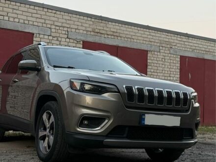 Коричневый Джип Чероки, объемом двигателя 3.2 л и пробегом 75 тыс. км за 18500 $, фото 1 на Automoto.ua