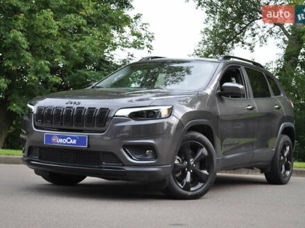 Джип Чероки 2019 в Киеве на Automoto.ua Коричневый Джип Чероки, объемом двигателя 2.4 л и пробегом 146 тыс. км за 16800 $, фото 1 на Automoto.ua