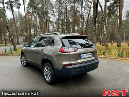 Джип Чероки 2020 в Киеве на Automoto.ua Коричневый Джип Чероки, объемом двигателя 2.4 л и пробегом 130 тыс. км за 19200 $, фото 1 на Automoto.ua