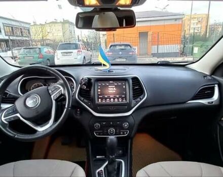 Джип Чероки 2014 в Одессе на Automoto.ua Красный Джип Чероки, объемом двигателя 2.4 л и пробегом 211 тыс. км за 13200 $, фото 10 на Automoto.ua