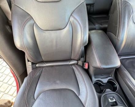 Красный Джип Чероки, объемом двигателя 3.24 л и пробегом 189 тыс. км за 14000 $, фото 33 на Automoto.ua