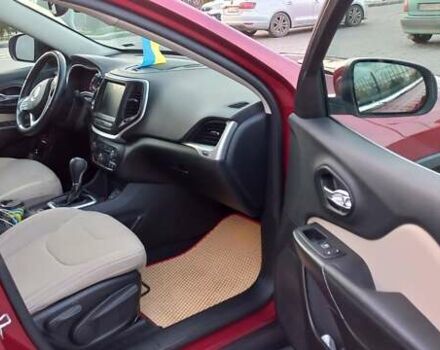 Джип Чероки 2014 в Одессе на Automoto.ua Красный Джип Чероки, объемом двигателя 2.4 л и пробегом 211 тыс. км за 13200 $, фото 6 на Automoto.ua