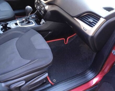 Красный Джип Чероки, объемом двигателя 2.4 л и пробегом 223 тыс. км за 12300 $, фото 12 на Automoto.ua