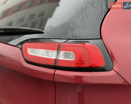 Червоний Джип Cherokee, об'ємом двигуна 3.2 л та пробігом 151 тис. км за 16555 $, фото 17 на Automoto.ua