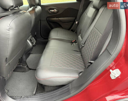 Червоний Джип Cherokee, об'ємом двигуна 3.2 л та пробігом 151 тис. км за 16555 $, фото 68 на Automoto.ua