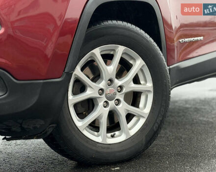 Червоний Джип Cherokee, об'ємом двигуна 3.2 л та пробігом 151 тис. км за 16555 $, фото 4 на Automoto.ua