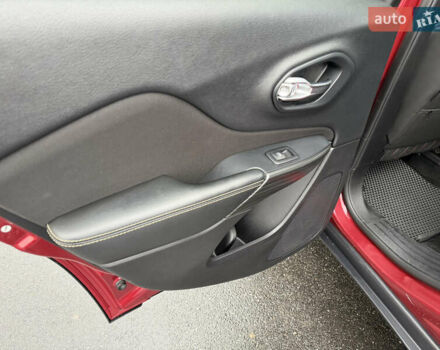 Червоний Джип Cherokee, об'ємом двигуна 3.2 л та пробігом 151 тис. км за 16555 $, фото 66 на Automoto.ua