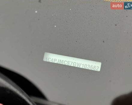 Червоний Джип Cherokee, об'ємом двигуна 3.2 л та пробігом 151 тис. км за 16555 $, фото 13 на Automoto.ua