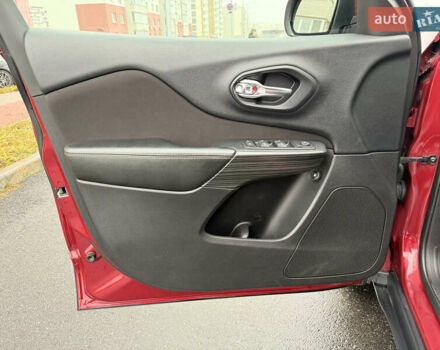 Червоний Джип Cherokee, об'ємом двигуна 3.2 л та пробігом 151 тис. км за 16555 $, фото 36 на Automoto.ua