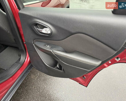 Червоний Джип Cherokee, об'ємом двигуна 3.2 л та пробігом 151 тис. км за 16555 $, фото 73 на Automoto.ua