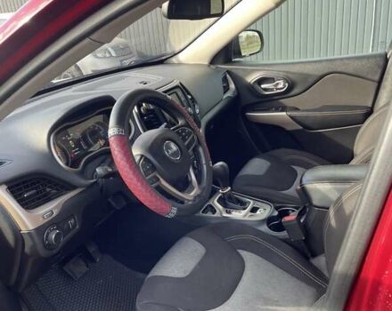 Красный Джип Чероки, объемом двигателя 2.36 л и пробегом 106 тыс. км за 12500 $, фото 16 на Automoto.ua