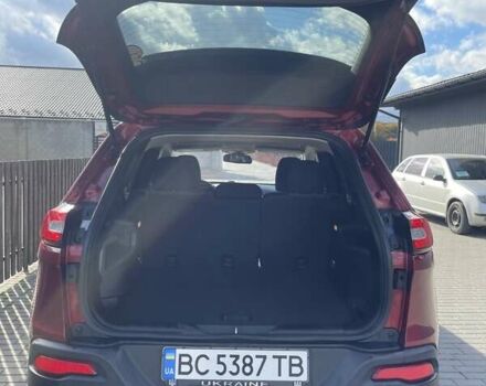 Красный Джип Чероки, объемом двигателя 2.36 л и пробегом 106 тыс. км за 12500 $, фото 9 на Automoto.ua