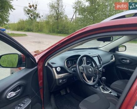 Красный Джип Чероки, объемом двигателя 2.36 л и пробегом 160 тыс. км за 13500 $, фото 7 на Automoto.ua