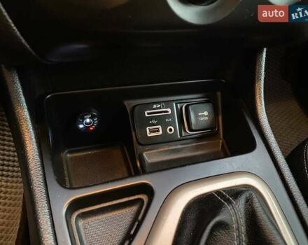 Джип Чероки 2016 в Львове на Automoto.ua Красный Джип Чероки, объемом двигателя 2.36 л и пробегом 106 тыс. км за 12600 $, фото 16 на Automoto.ua