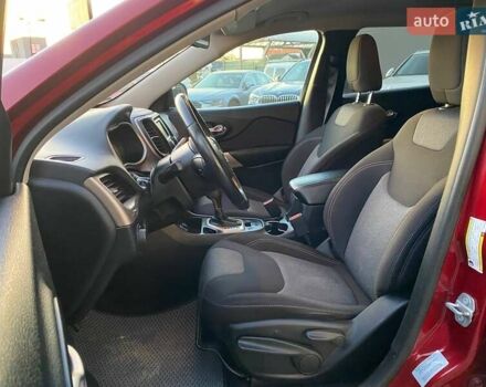 Джип Чероки 2016 в Львове на Automoto.ua Красный Джип Чероки, объемом двигателя 2.36 л и пробегом 106 тыс. км за 12600 $, фото 18 на Automoto.ua